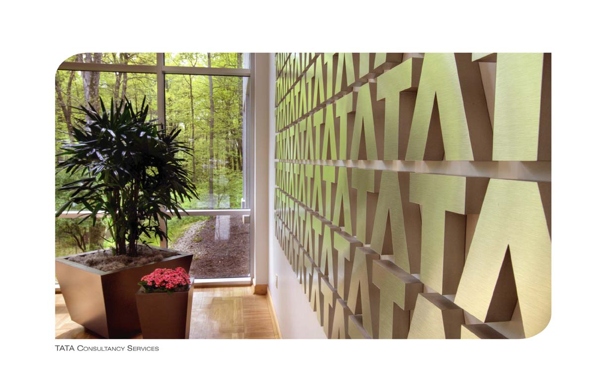 [Environmental+Graphics+by+Qiana+Pucel+05.JPG]