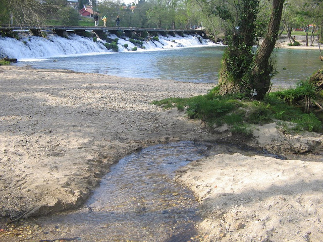 http://www.panoramio.com/photo/17951252