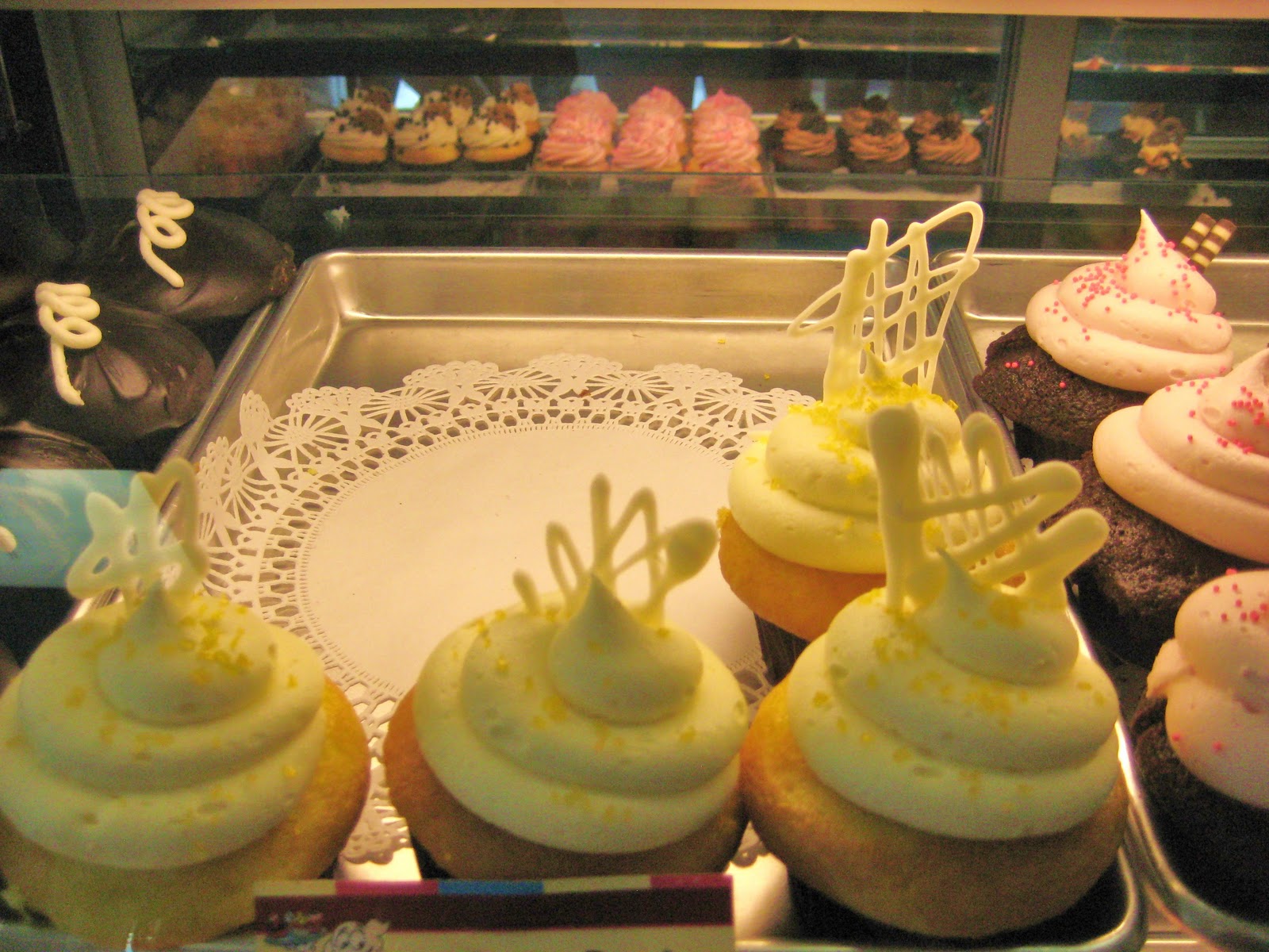 happy hour honeys Plymouth Bakery Cupcake Charlie's