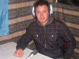 NEGRO SOBRE BLANCO: martes y jueves 18 hs