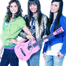 CAMP ROCK girls !