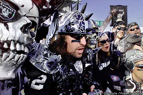 la coliseum raider nation fans dressed pirates scary costumes bother la coliseum raider nation fans dressed pirates scary costumes bother