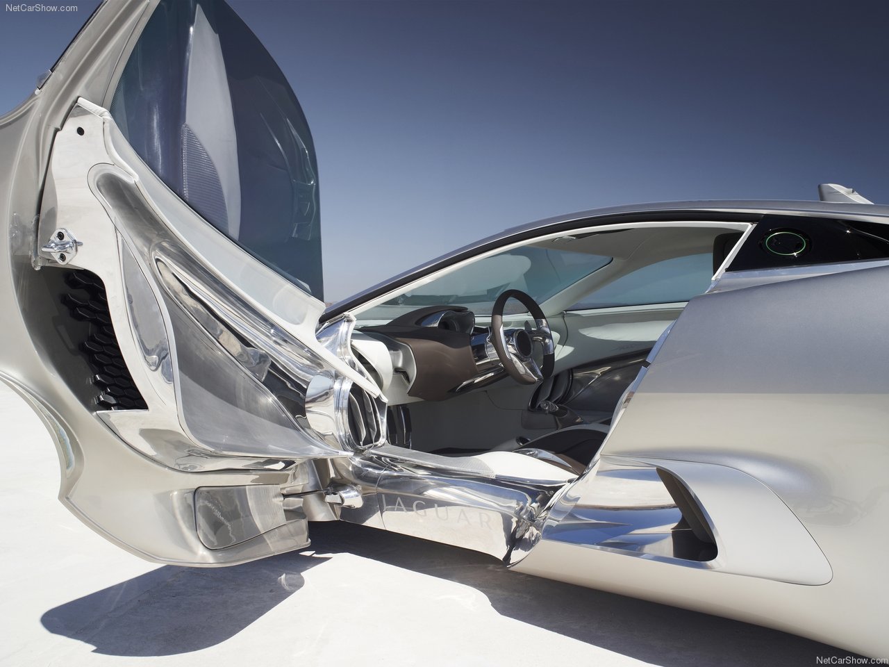 http://4.bp.blogspot.com/_OxQU_AmEgy0/TKlIeH1su_I/AAAAAAAACJ4/4XDmznDl0b0/s1600/Jaguar-C-X75_Concept_2010_1280x960_wallpaper_20.jpg