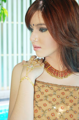 Nia Ramadhani Facebook