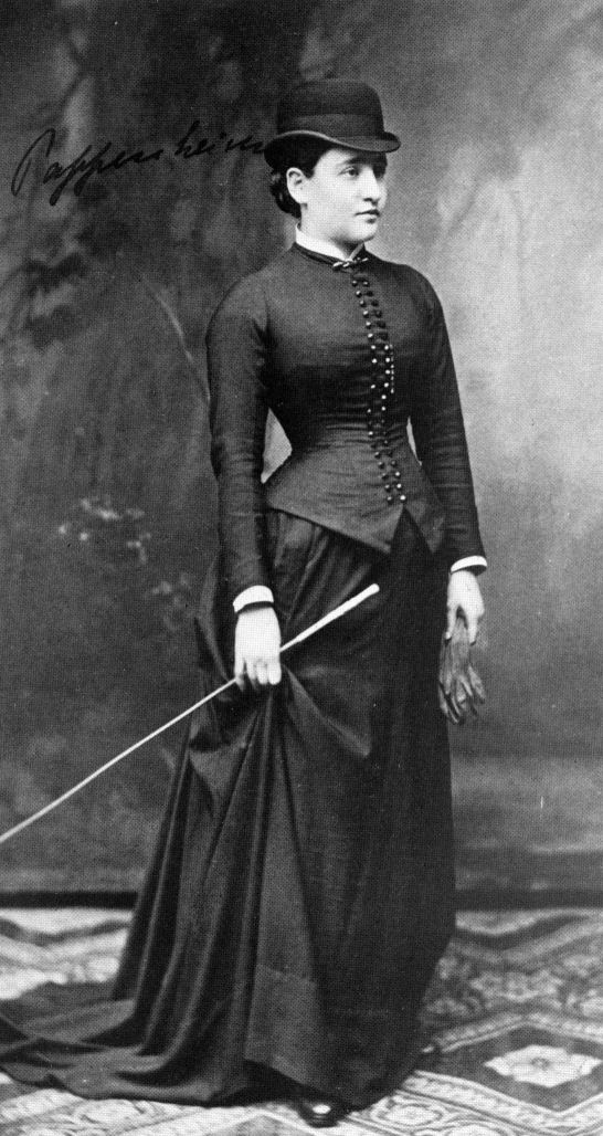 [Bertha+Pappenheim+1882.jpg]