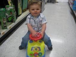Dylan in toyrus