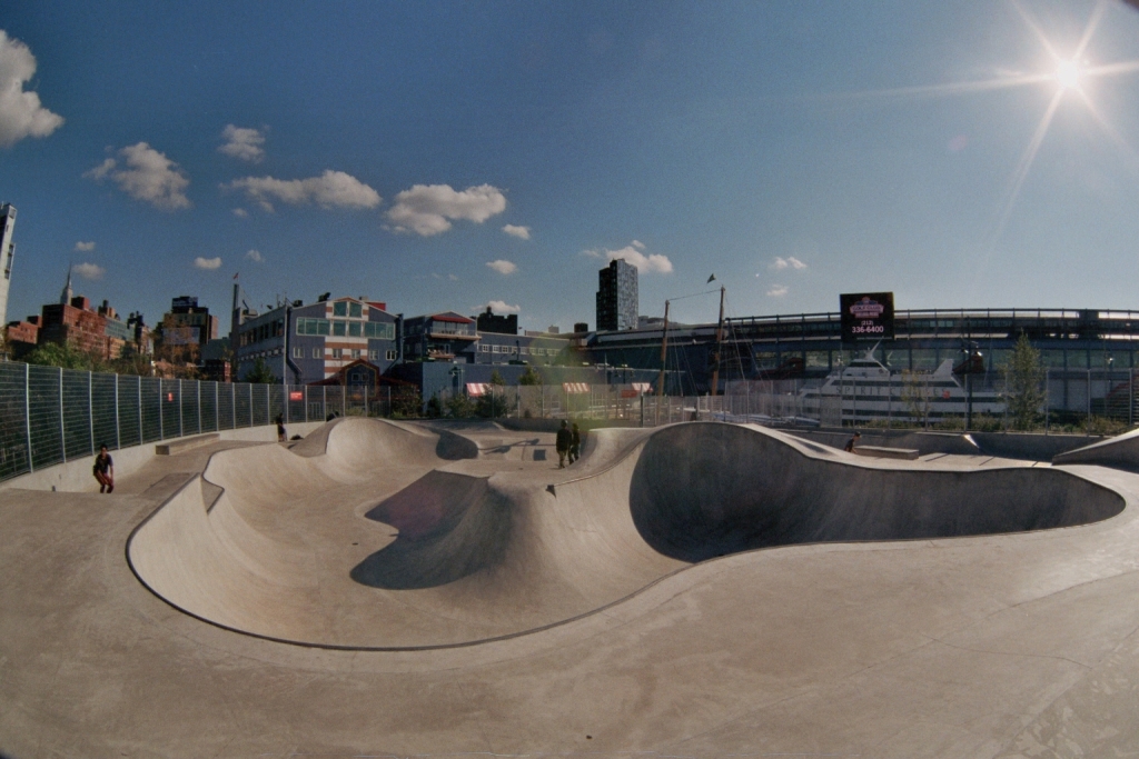 sk8boarding4life Pier 62 Skatepark, New York City, USA