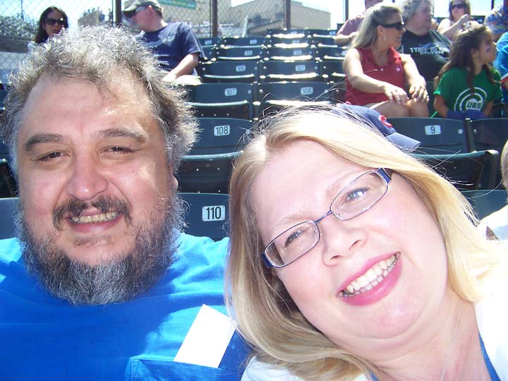 [Larry-Em-CubsGame.jpg]