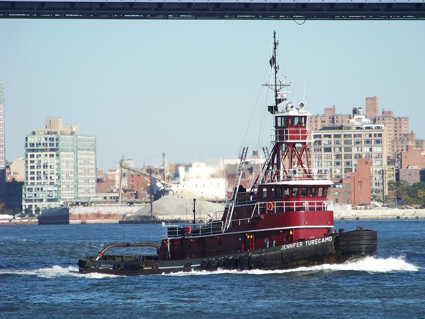 [Brklyn_Brdg_tug.jpg]