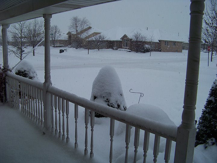 [Snowy_porch.jpg]