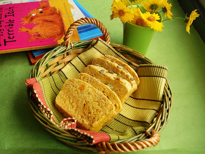 Pumpkin with Rosemary sounds interesting, one of the first recipes that attracted my fleeting glimpses while browsing a journal.It is just amazing...