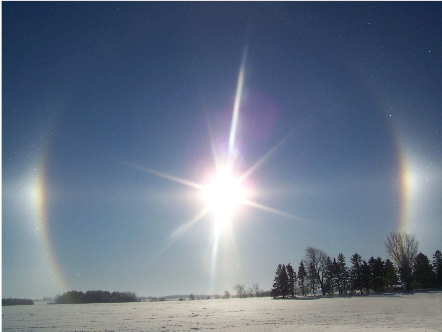 [parhelia+-+sundog.jpg]