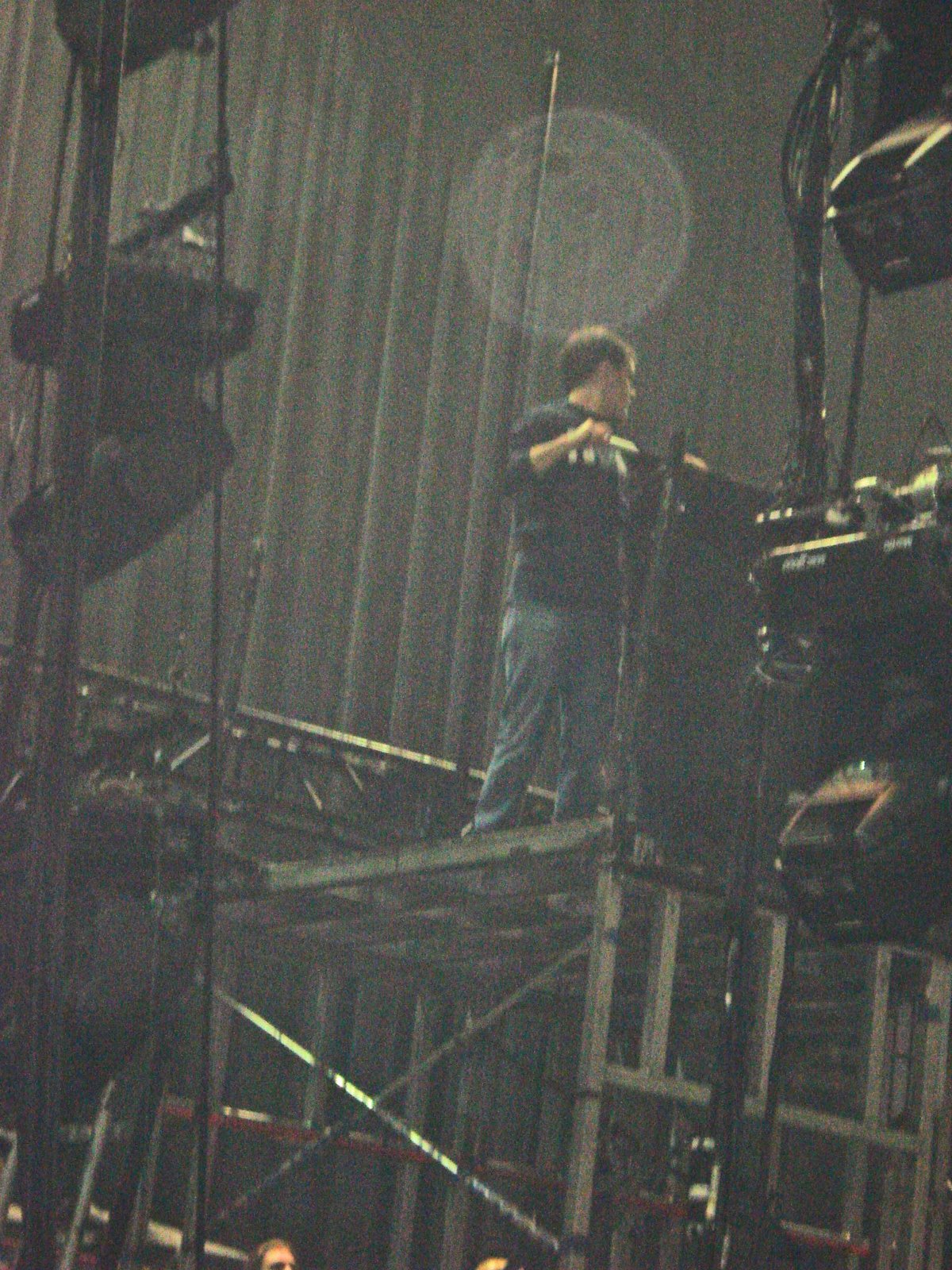 [Nate+teardown+team+Blue+Man+Group.jpg]