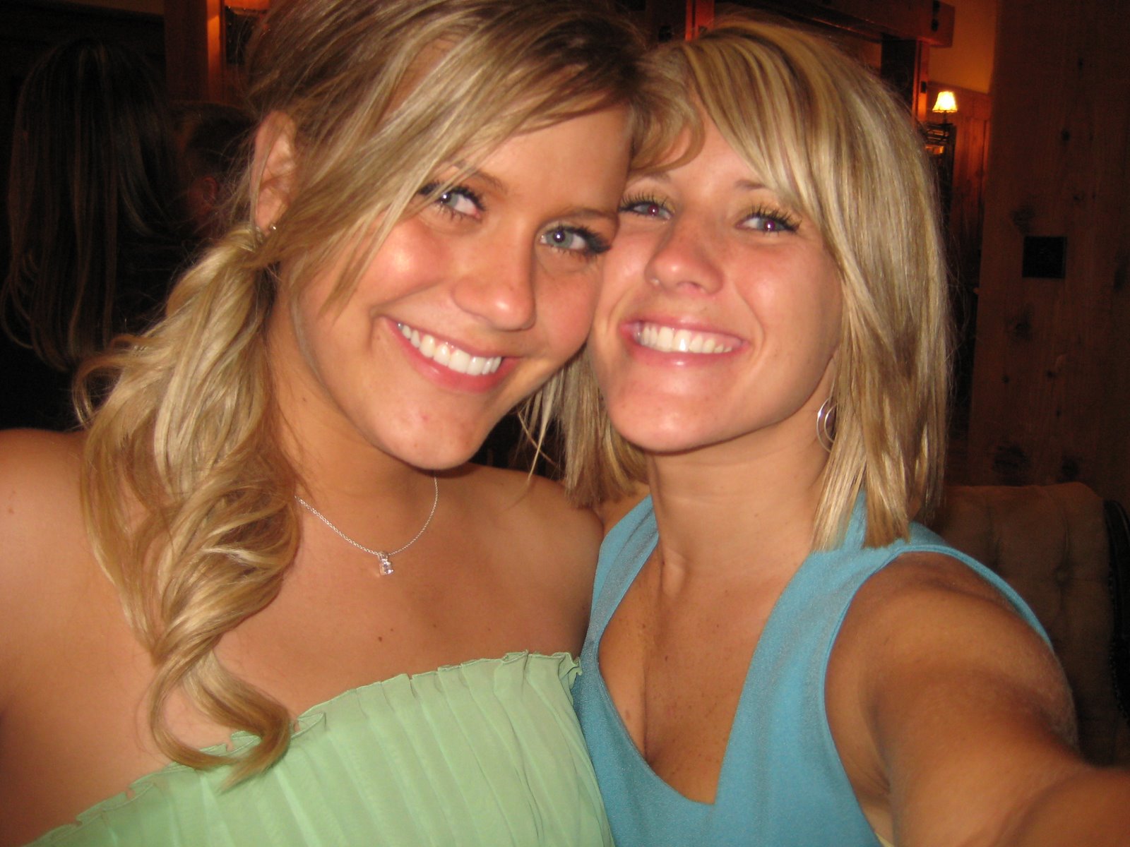 [DJs+photos+065.jpg]