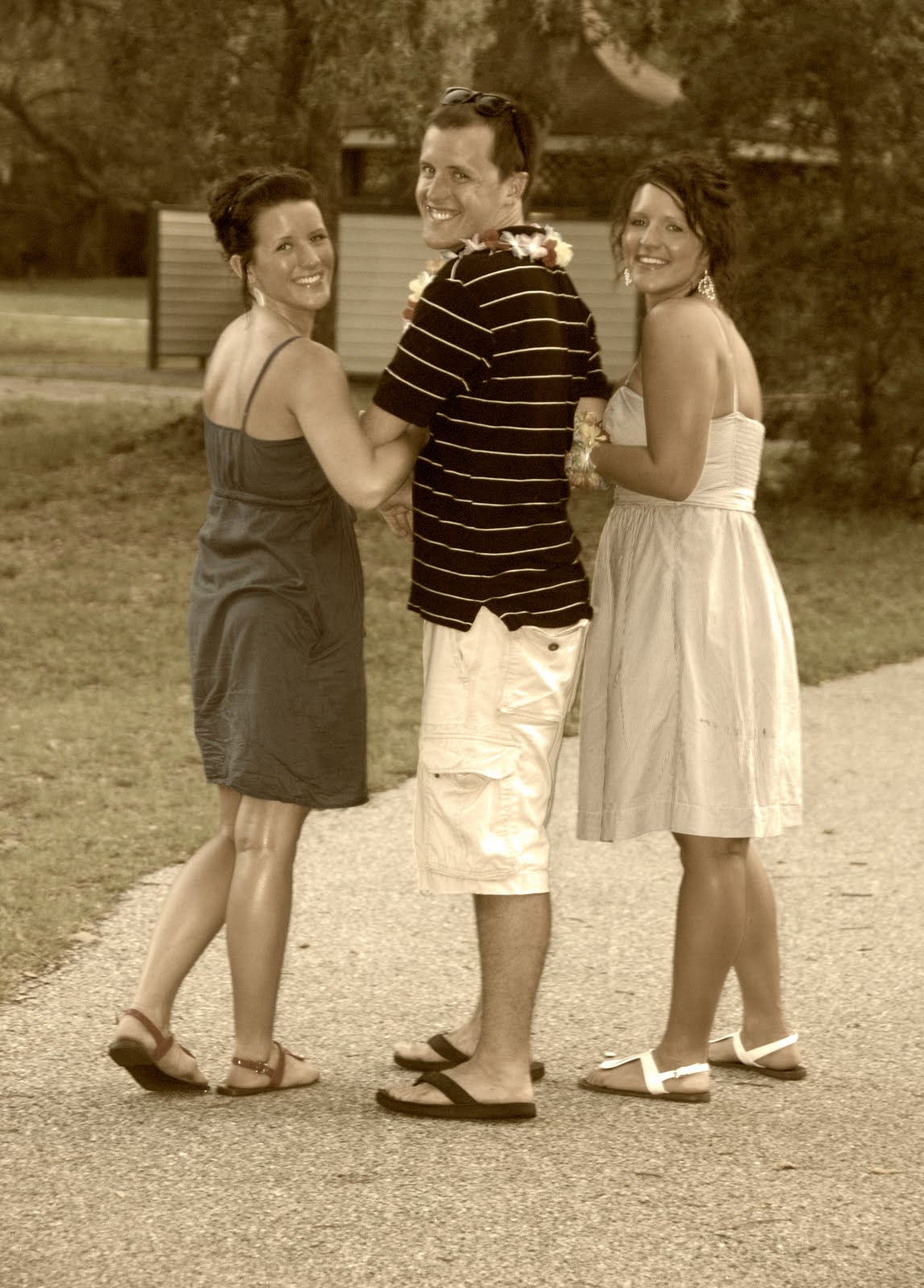 [kidssepia_0585.jpg]