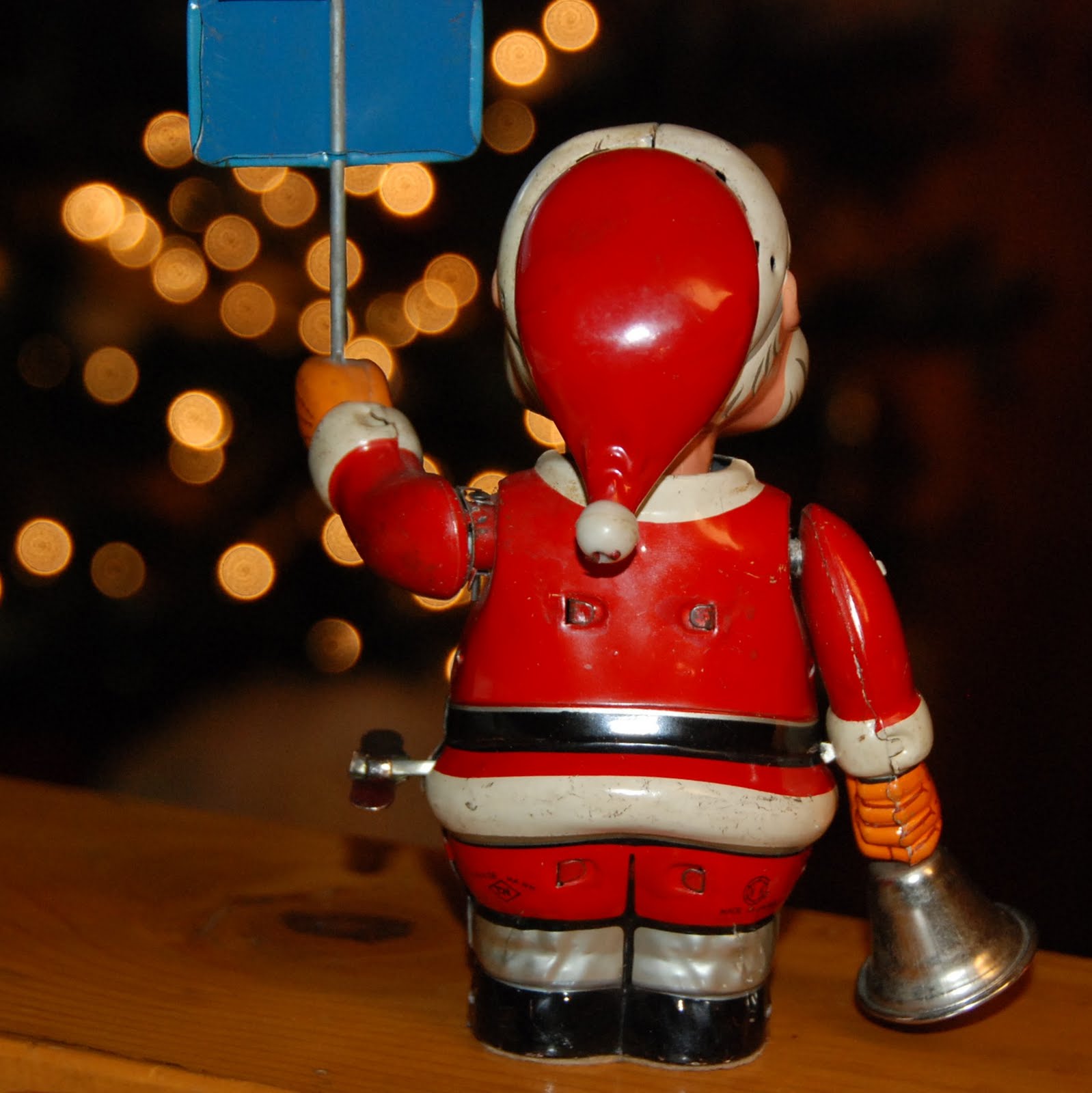 [Santaback_0465.jpg]