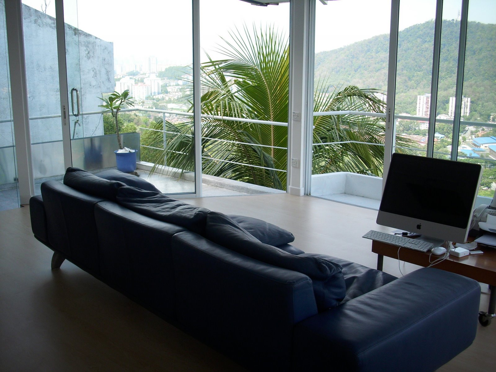 [DSCI0466.JPG]