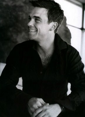 [robbie+williams.jpg]