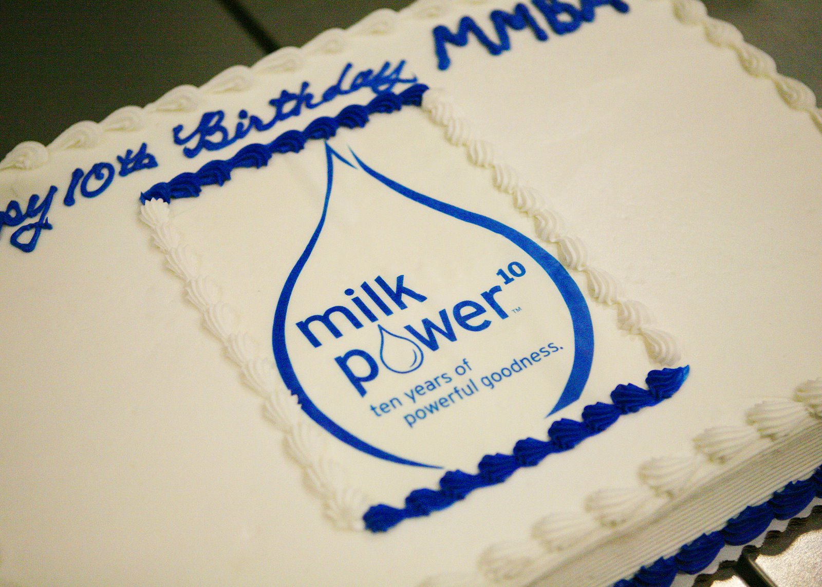 [Milk+Power+Cake.jpg]