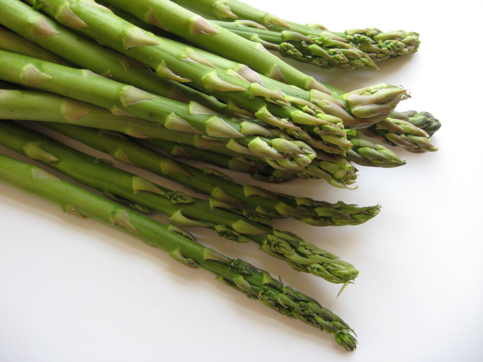 she's in the kitchen fritta di asparagi asparagus frittata with parmesan