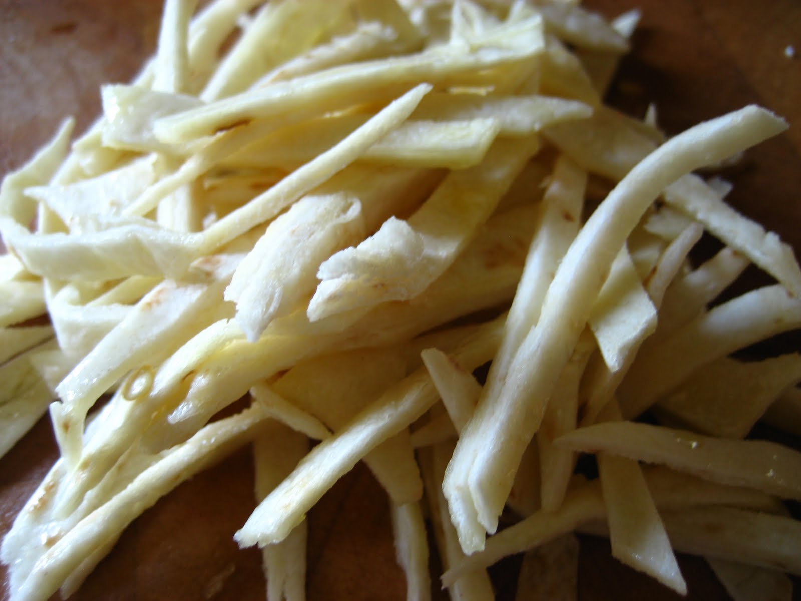 [tomato+puff+pastry+bites.+pizza+bites+036.JPG]