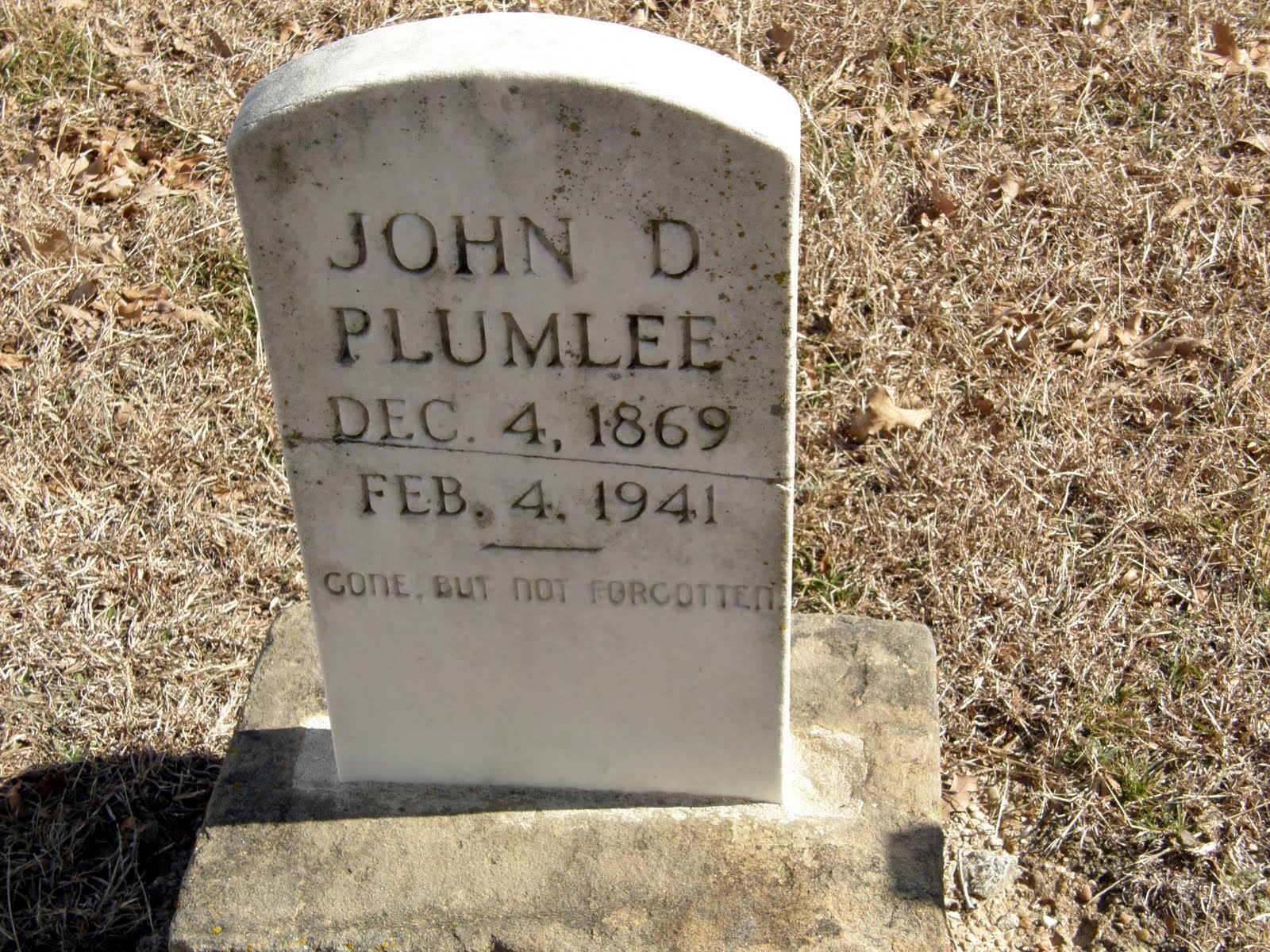 [Plumlee-John-D-tombstone-P1010062.jpg]
