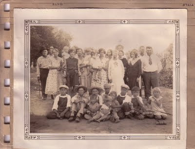 Stone Family Group includes children of Woodson Johnson Stone and Martha Criss Ann Pritchard Stone
