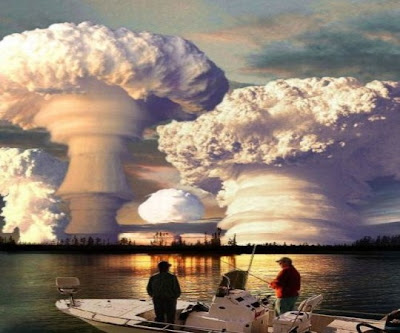 http://4.bp.blogspot.com/_PG3ew_iFi3A/R4Eq1I_IPVI/AAAAAAAAANs/6RMUMA3_UMo/s400/Nuclear+Explosion.jpg