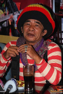 Mbah Surip Terima Bonus Rumah dan Mobil
