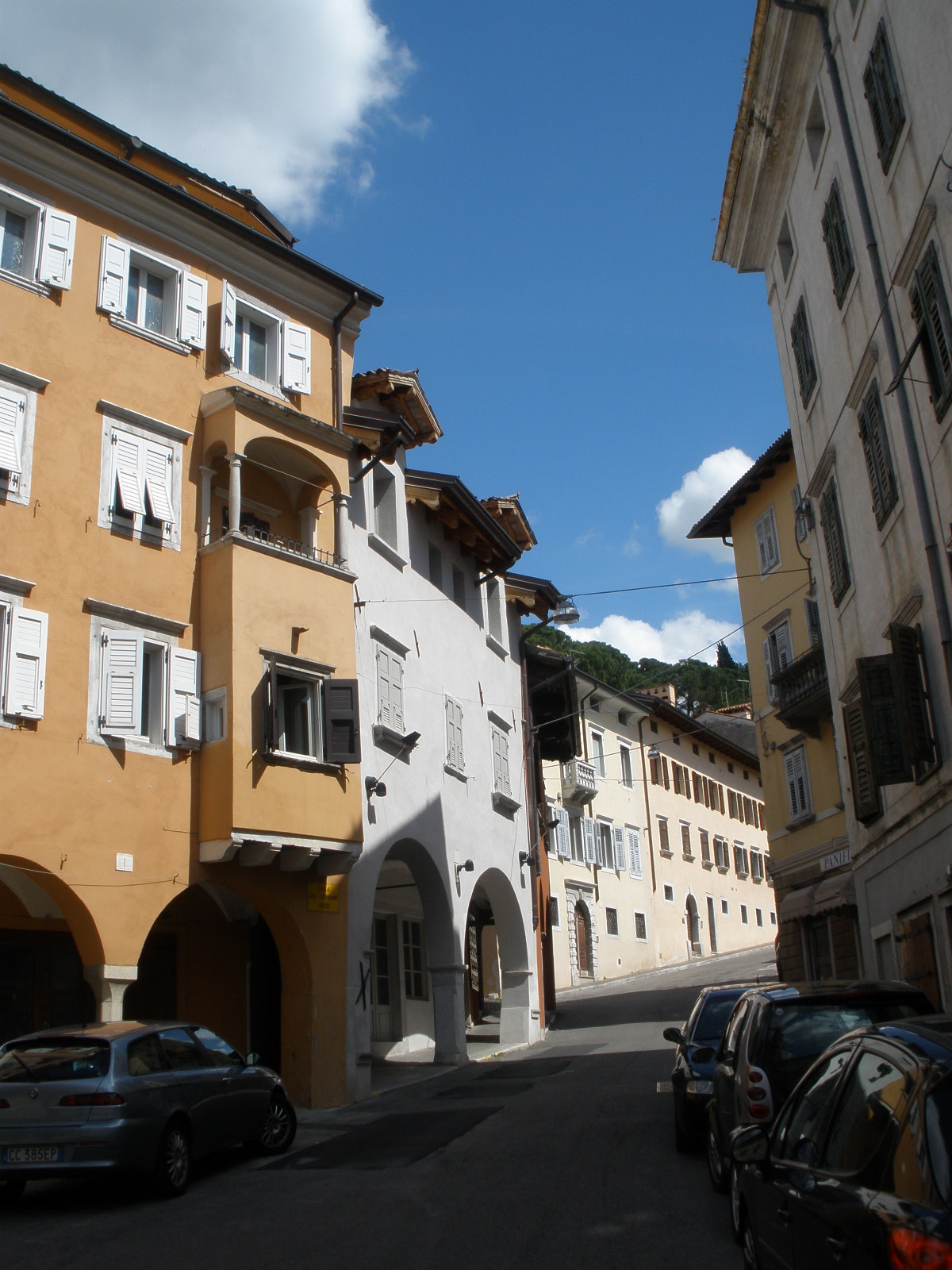 [P4180043.JPG]
