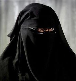 [Rabiah+in+Burkah.jpg]