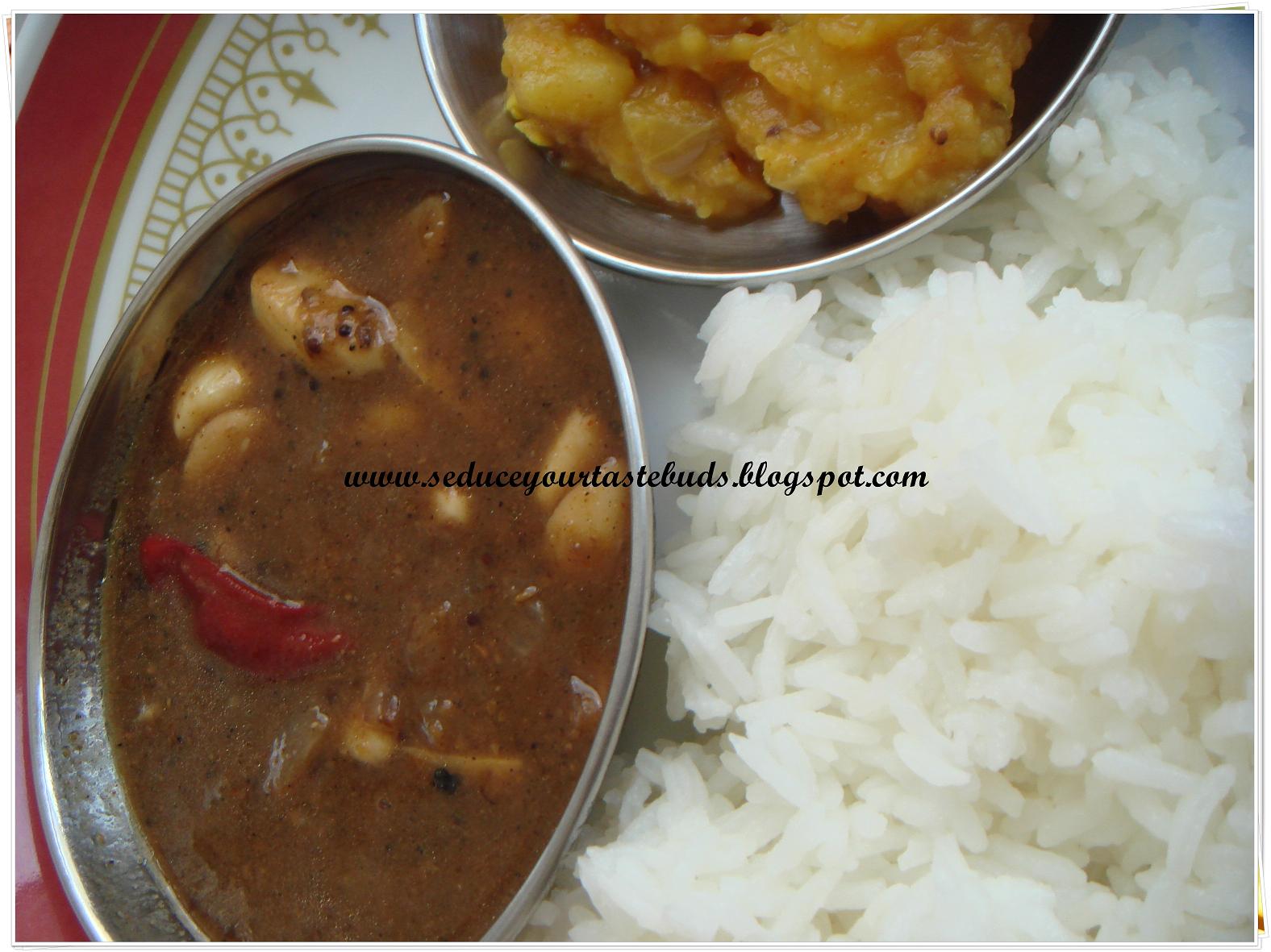 [poondu+kuzhambu+2.JPG]