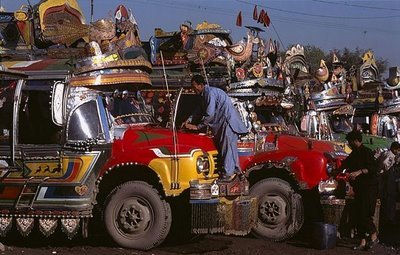 [truck_art_pakistan_03.jpg]