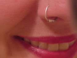 [nose_piercing.jpg]