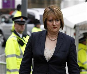 [news-graphics-2008-_662342a.jpg]