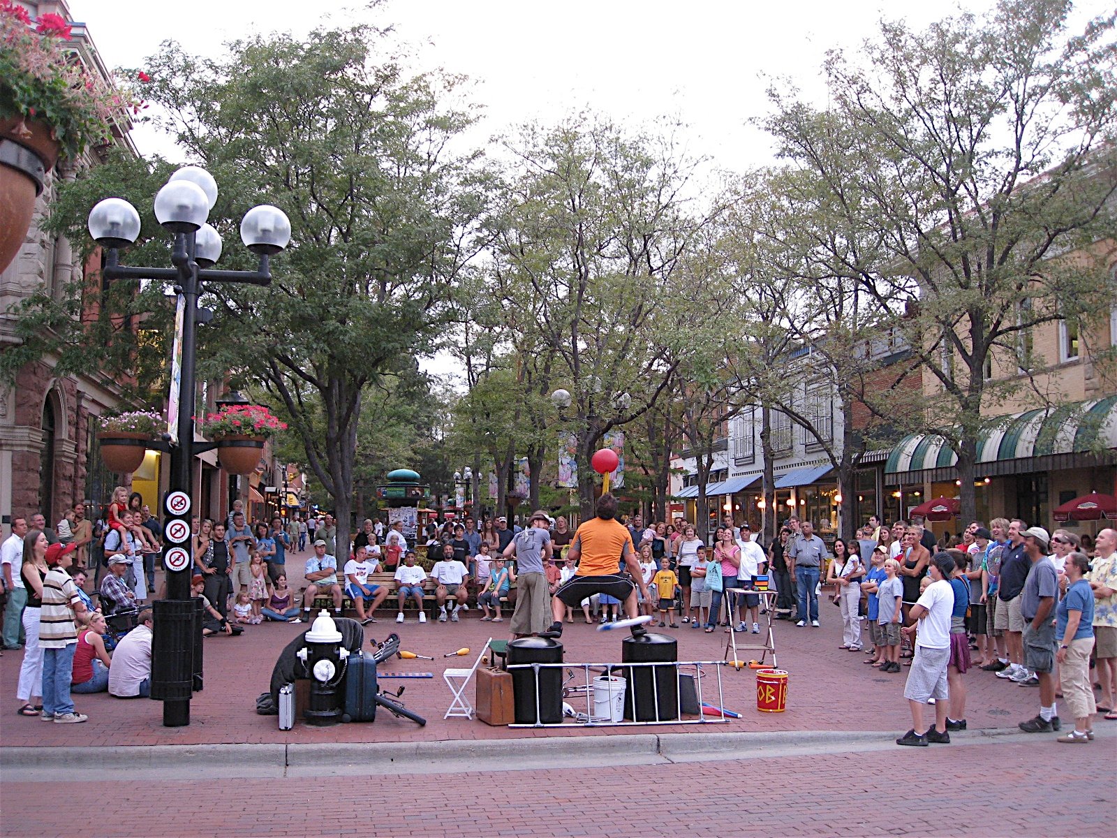 [pearl-st-mall.JPG]