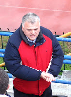 http://4.bp.blogspot.com/_PRc99xI5LEc/SjF25gt2DnI/AAAAAAAAAGQ/8umsYYuw-8o/s200/Paraskeyopoulos+Dim+-.jpg