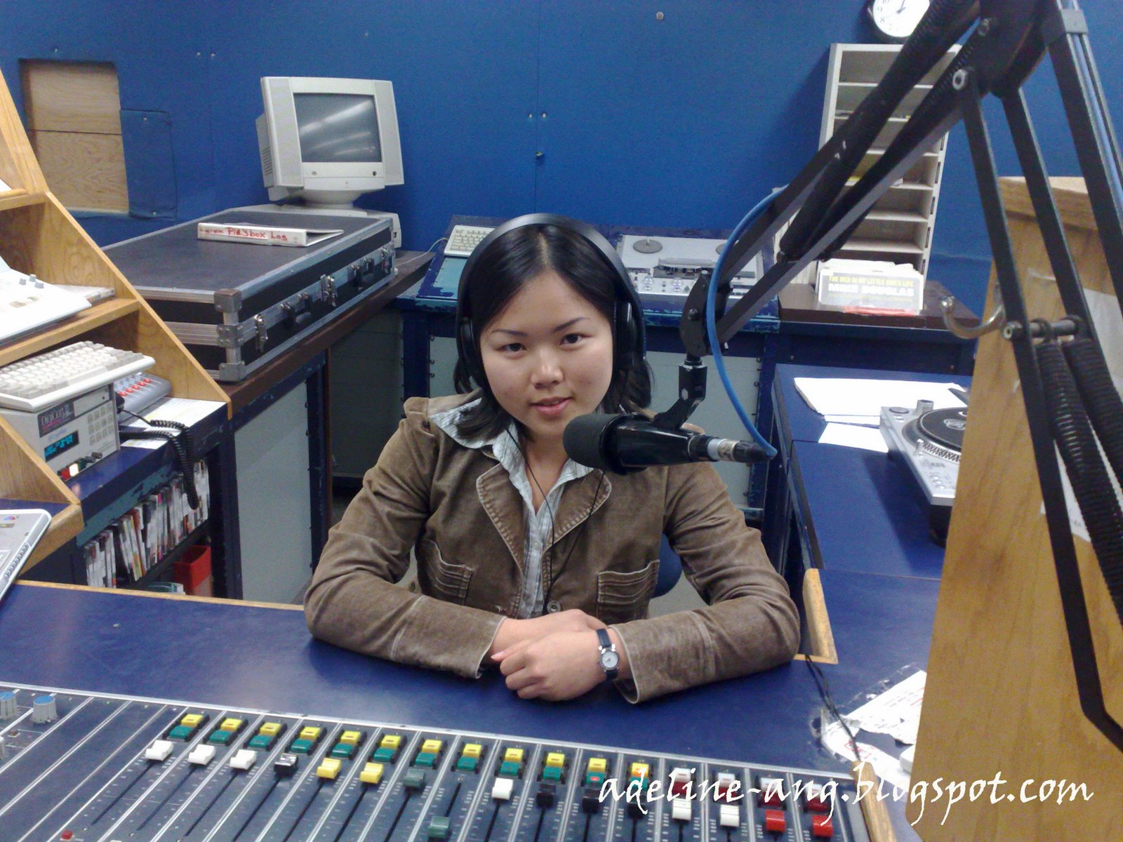 [radio1.jpg]
