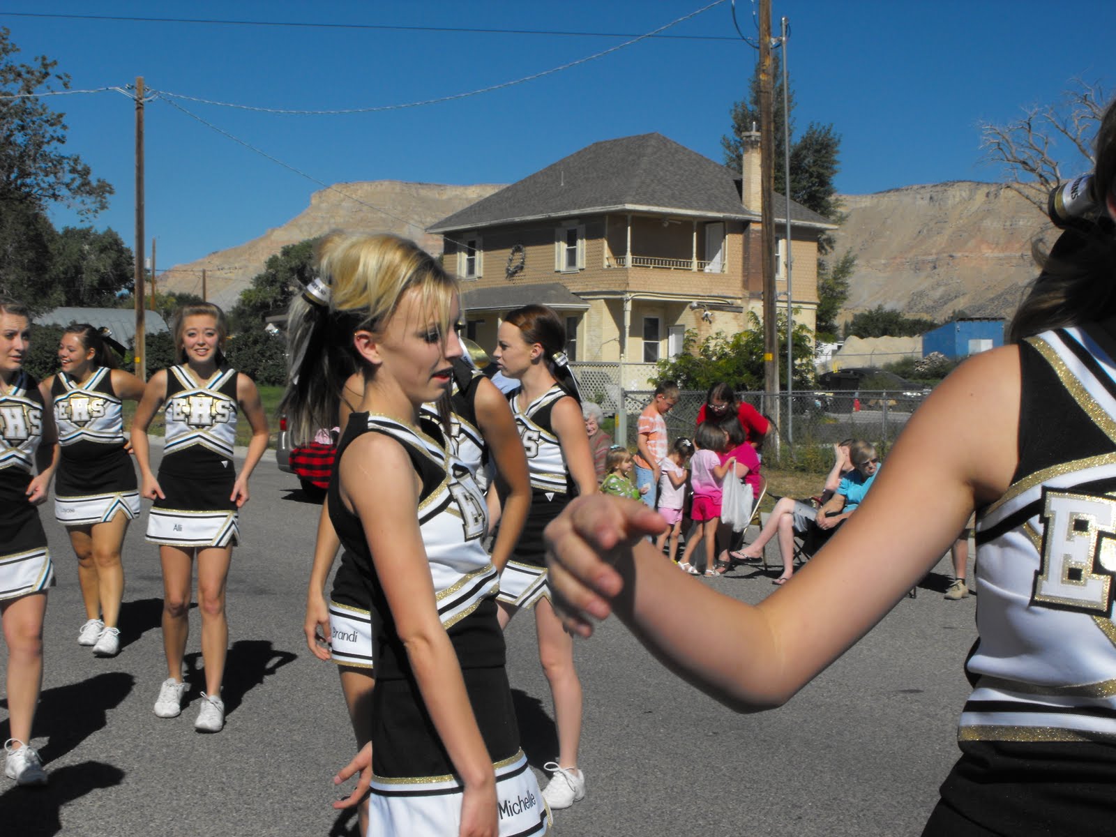 Emery High School Cheerleading Ferron Peach Days Parade