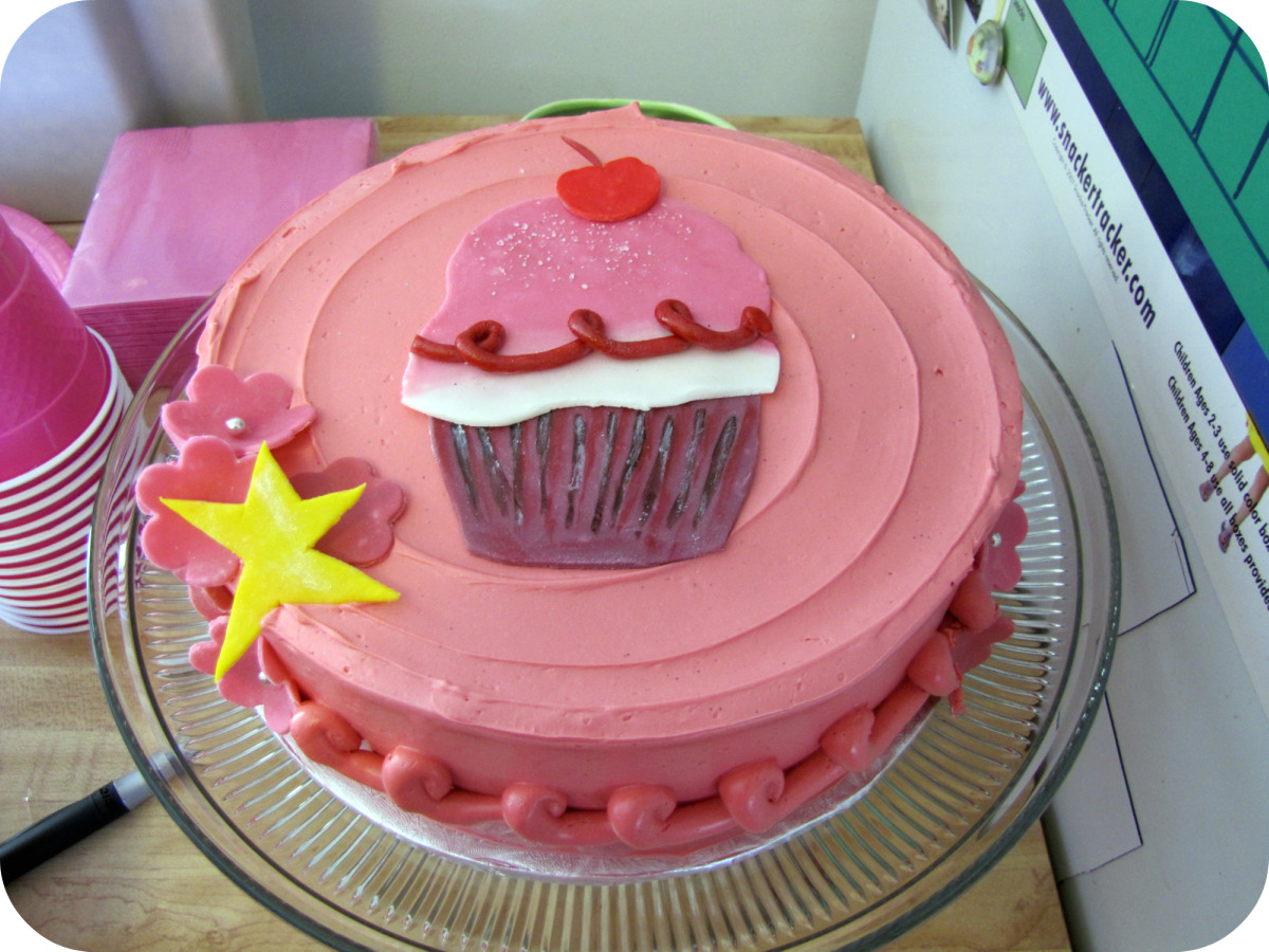 pinkalicious cake