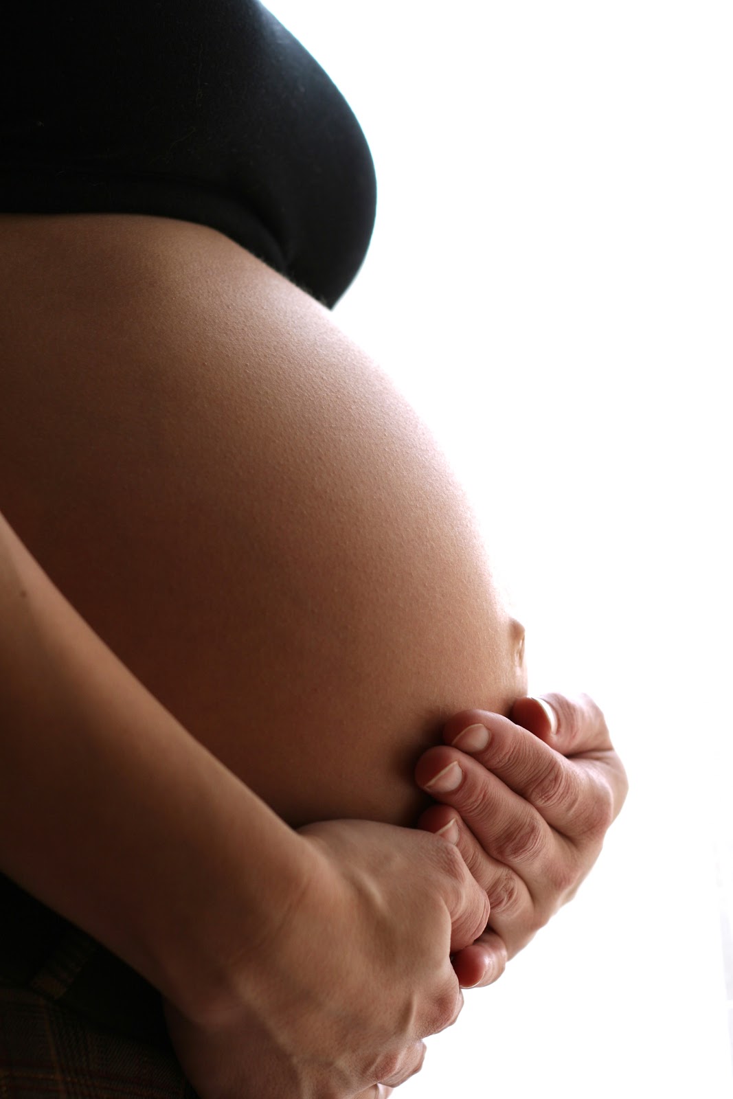 http://4.bp.blogspot.com/_PX0prAHl0hg/TUqBgUYJMII/AAAAAAAAAq0/2EHlQTGlgaE/s1600/pregnant-woman1.jpg