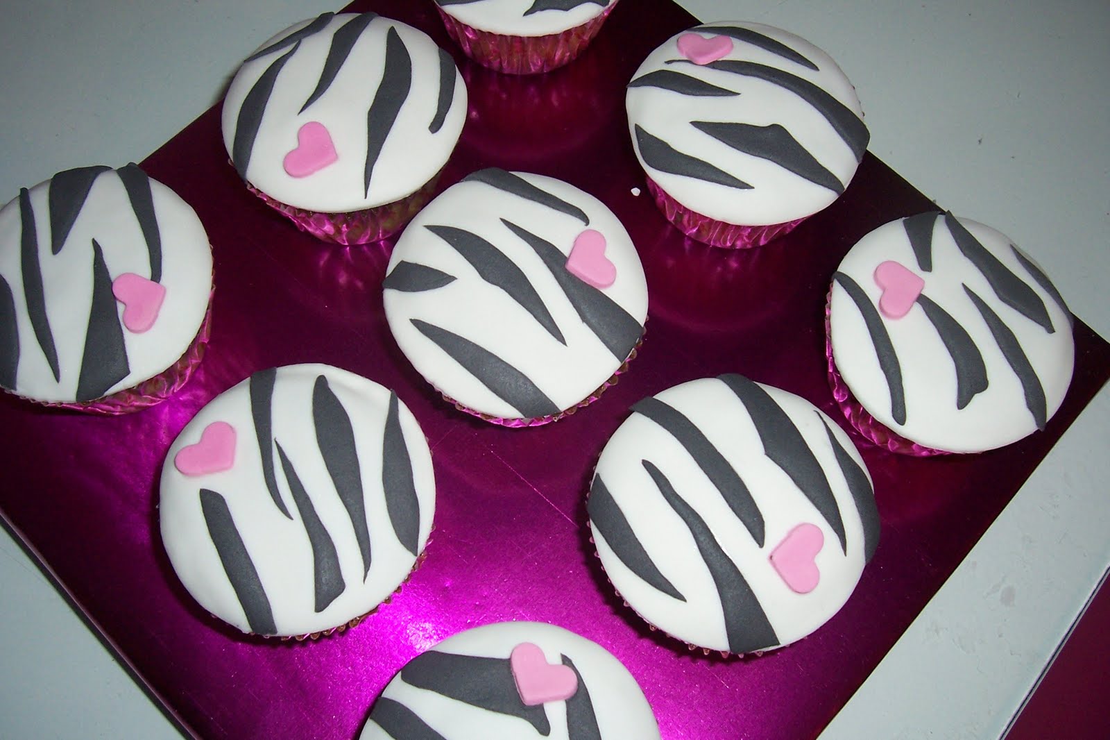 propósito de alternar diseños de animal print, las tortas de ...