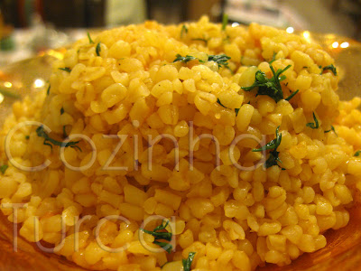 Pilaf de Bulgur com Funcho (Dereotlu Bulgur Pilavı)