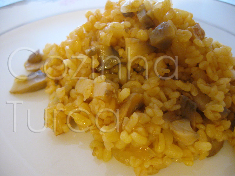 Pilaf de Bulgur com Cogumelos (Mantarlı Bulgur Pilavı)