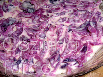 Salada de Couve Roxa (Kırmızı Lahana Salatası)