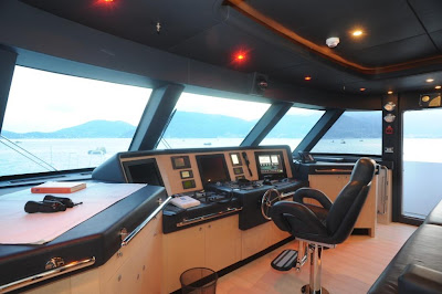 luxury yacht rental in ibiza