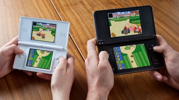 [nintendo-dsi-xl-5-march-uk-0.jpg]