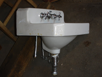 Retro Bathroom Sinks