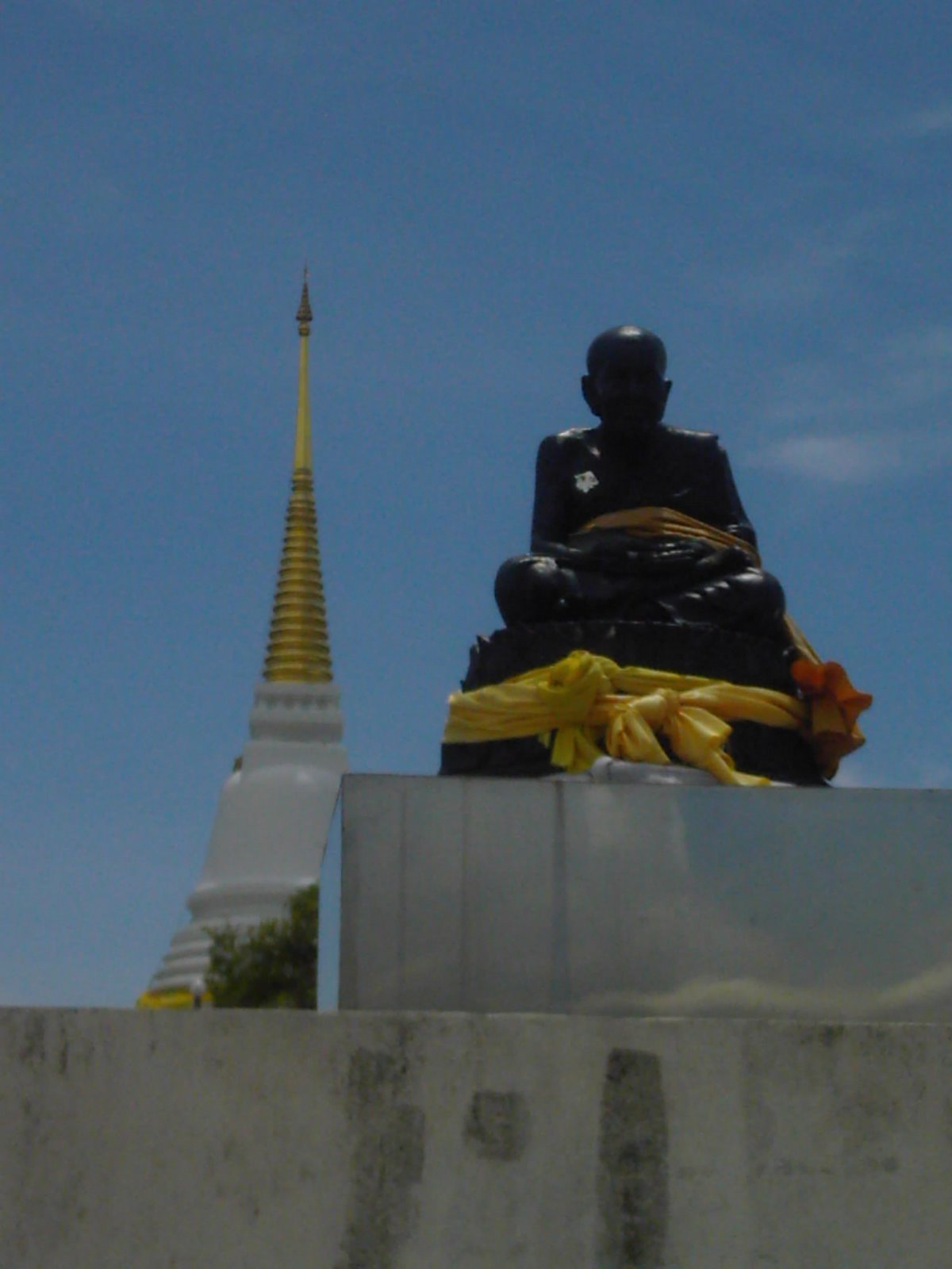 [The+Chedi+and+the+monk.JPG]