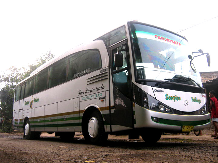 Scorpion Holiday: Menjelajahi Harga dan Layanan Bus Pariwisata untuk Liburan Anda yang Tak Terlupakan